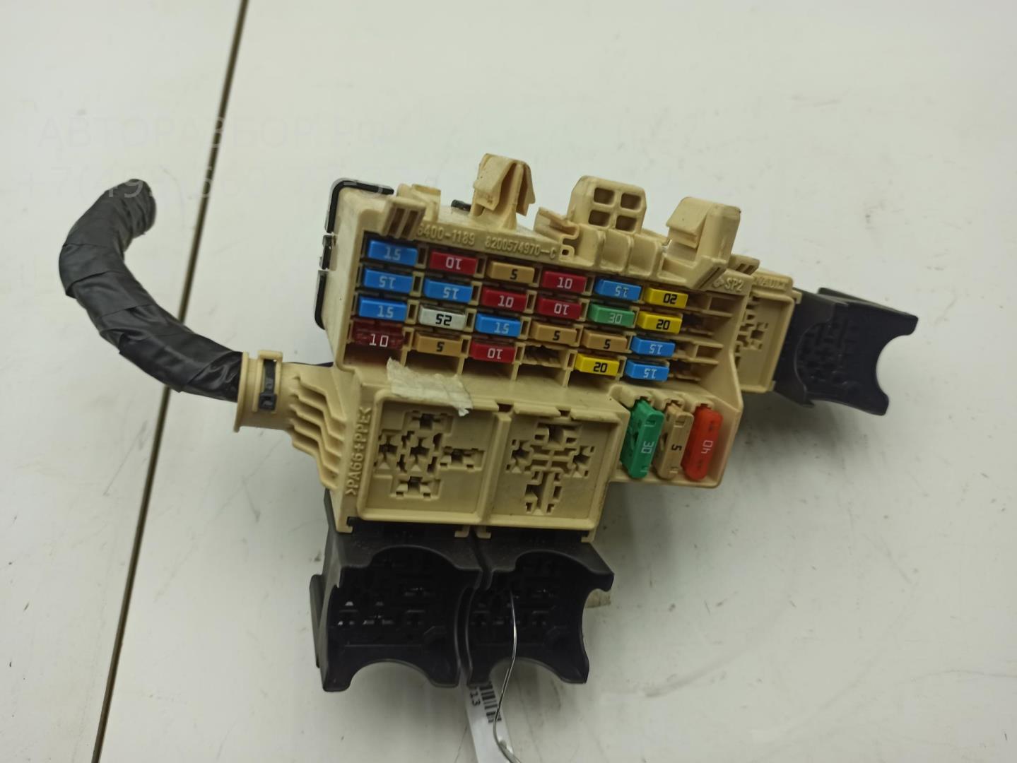 Блок предохранителей