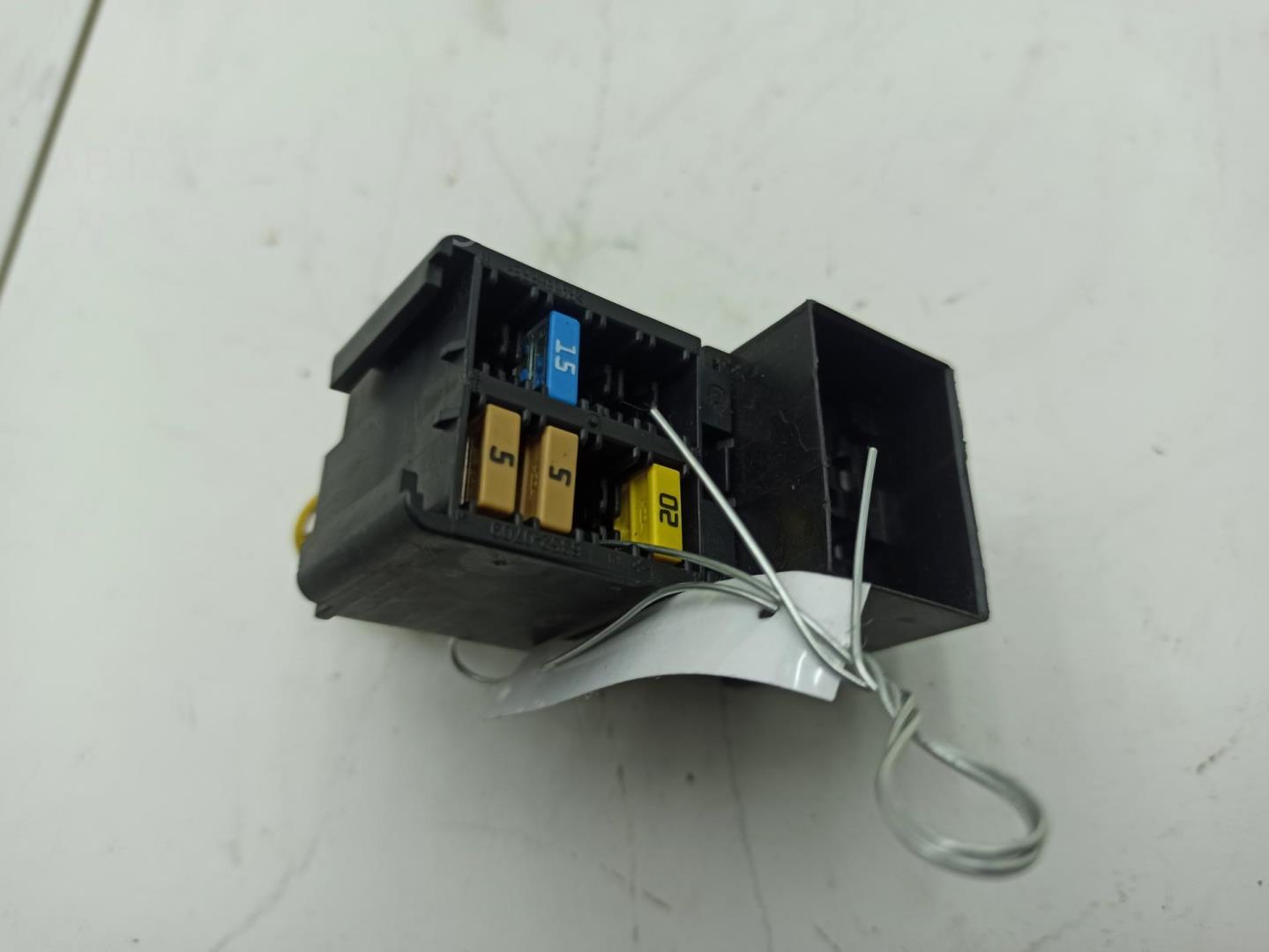 Блок предохранителей