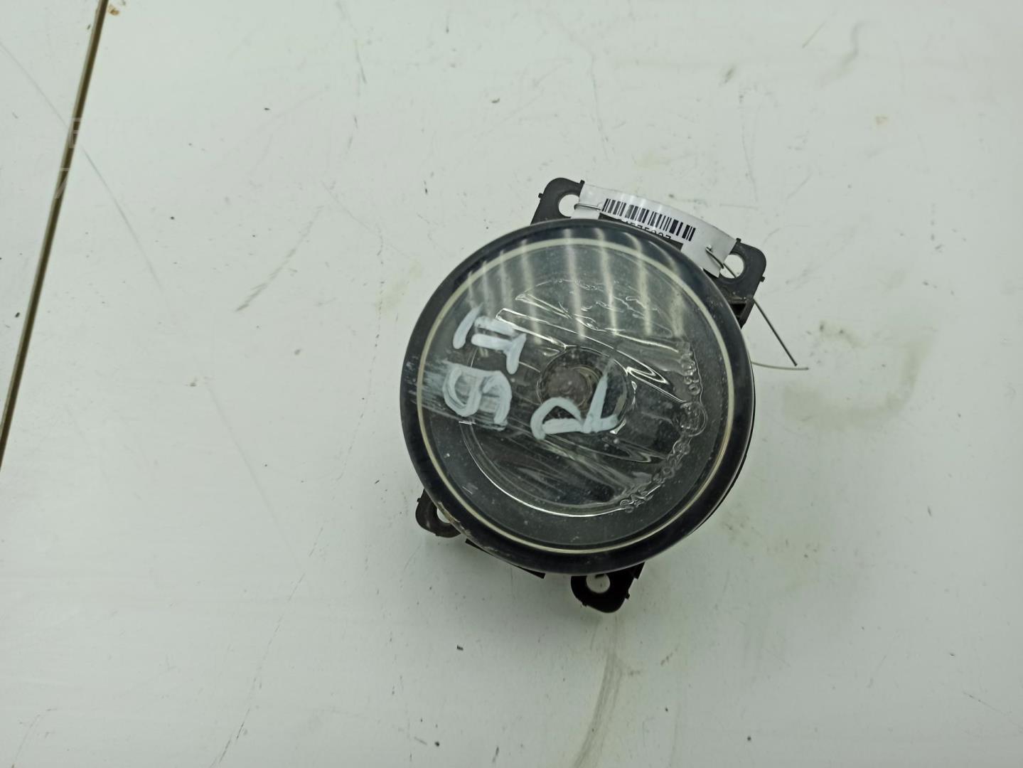 Фара противотуманная правая