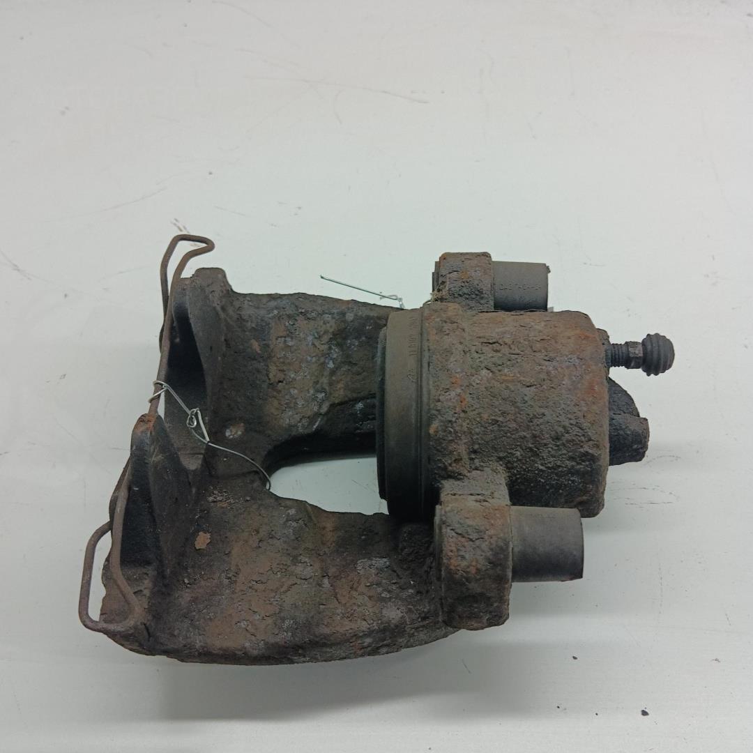 Суппорт передний левый