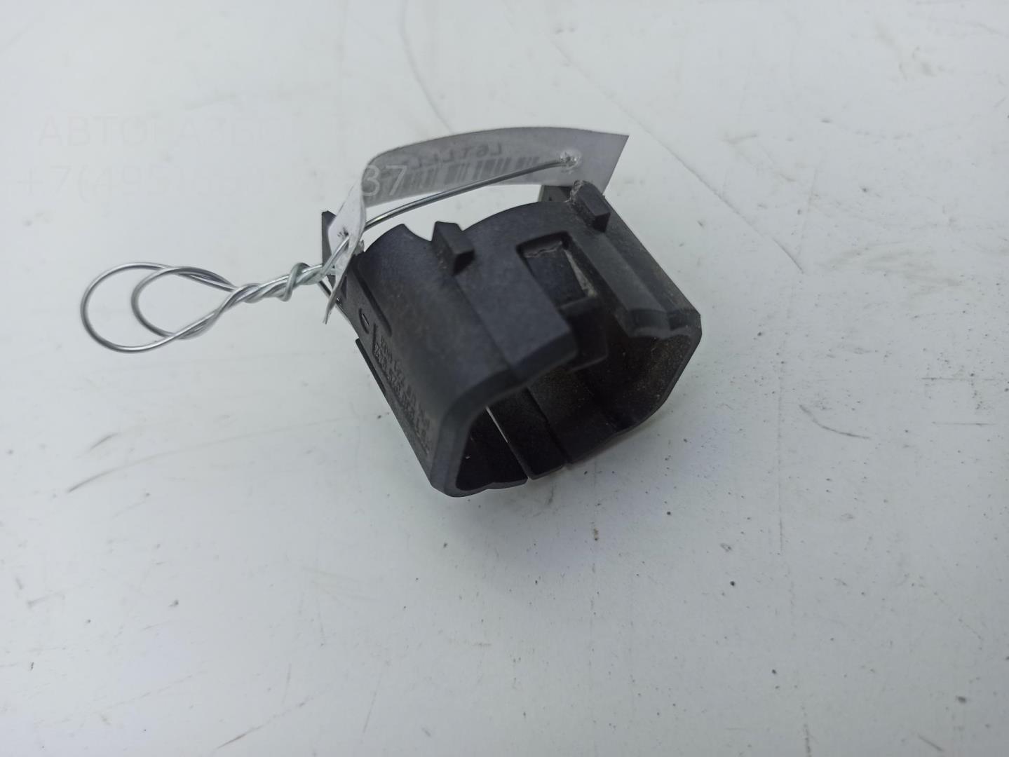 Кронштейн (сопут. товар)