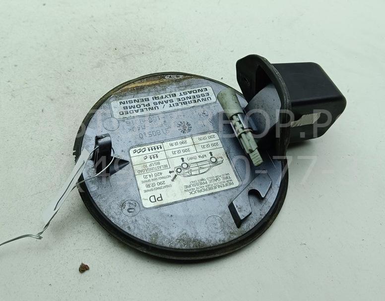 Лючок бензобака