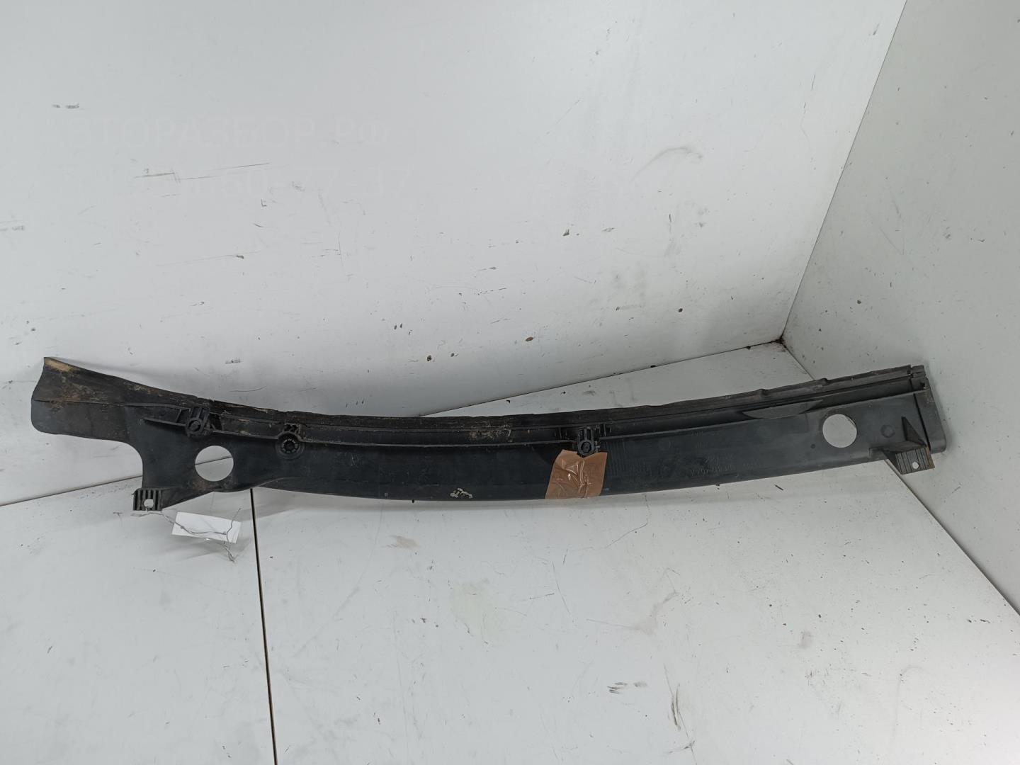 Решетка стеклоочистителей (Жабо)