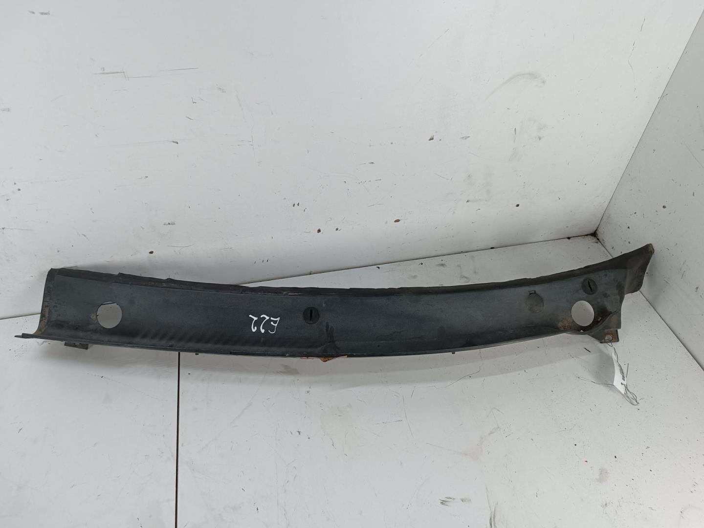 Решетка стеклоочистителей (Жабо)