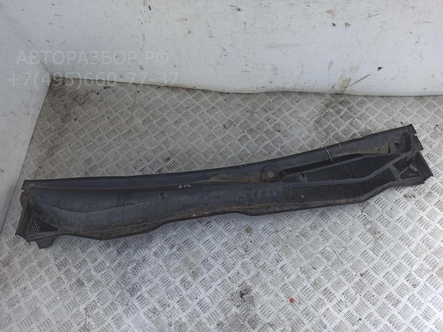 Решетка стеклоочистителей (Жабо)