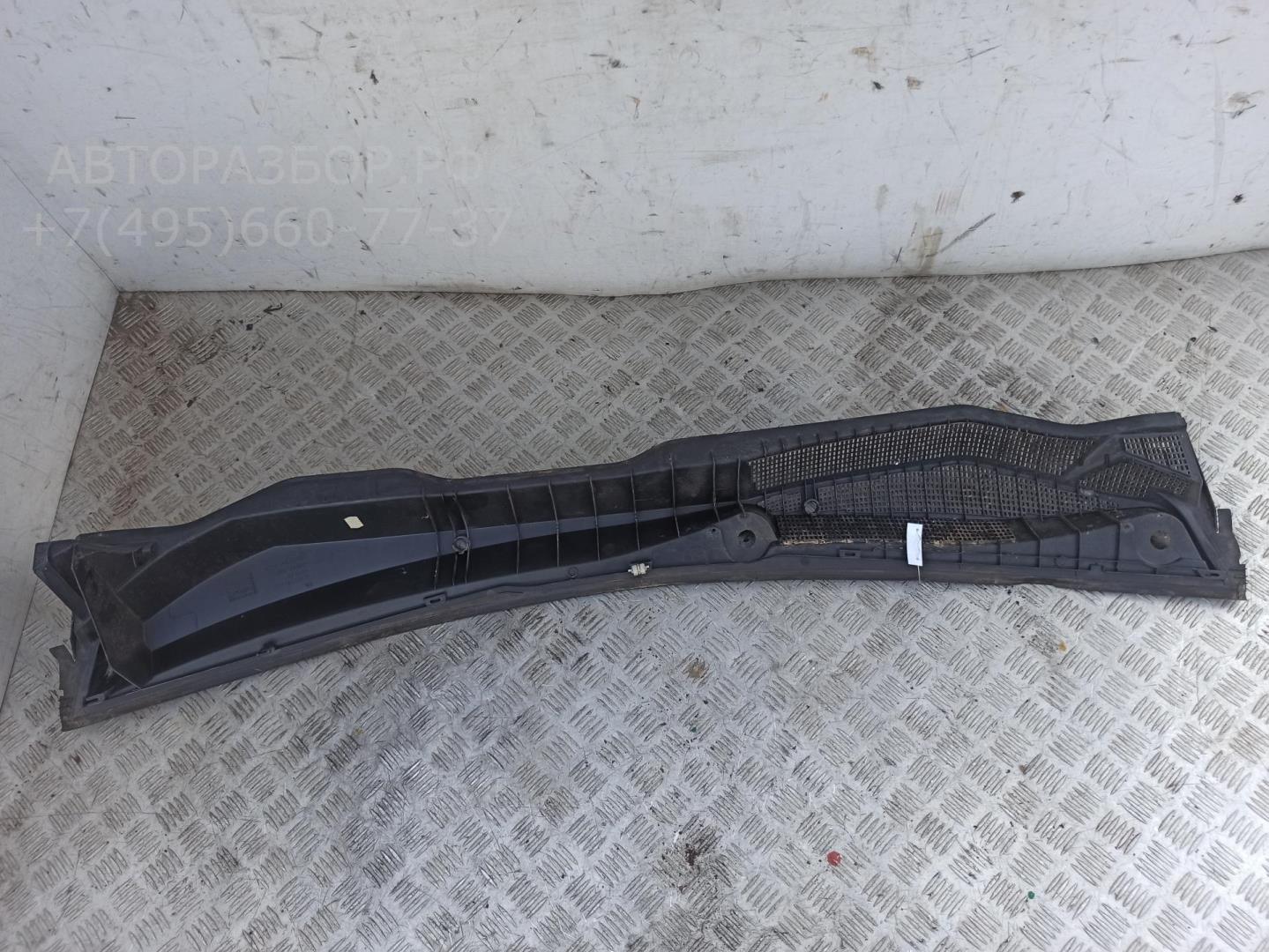 Решетка стеклоочистителей (Жабо)