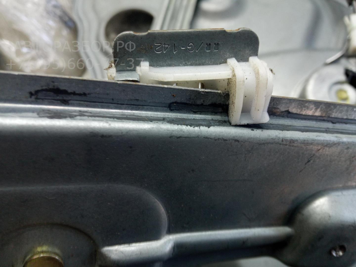 Стеклоподъемник электр. передний правый