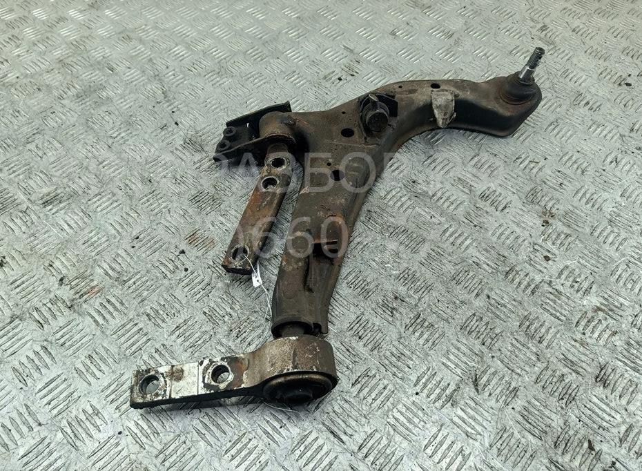 Рычаг передний левый