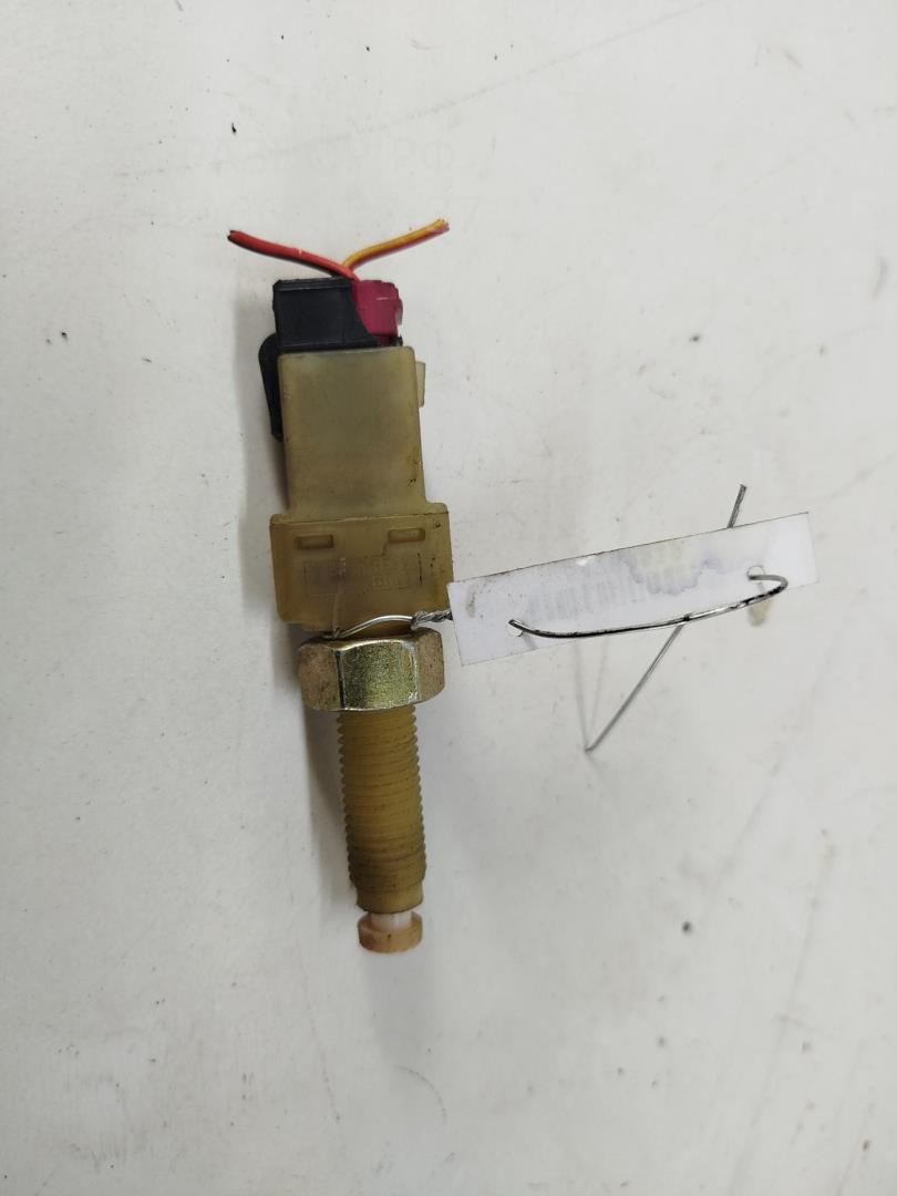 Датчик включения стопсигнала