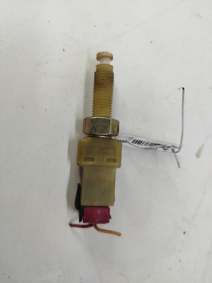 Датчик включения стопсигнала