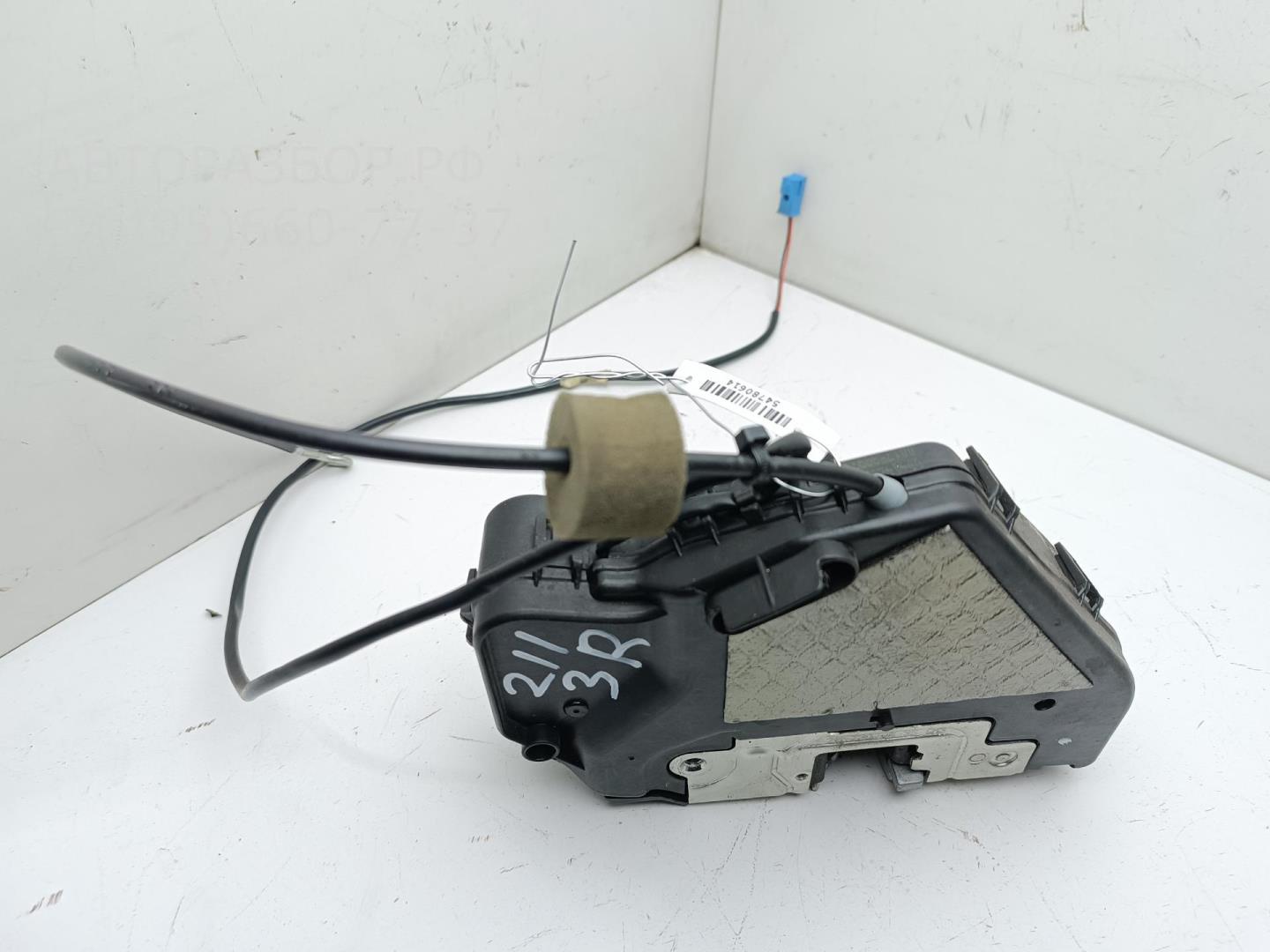 Замок двери задней правой