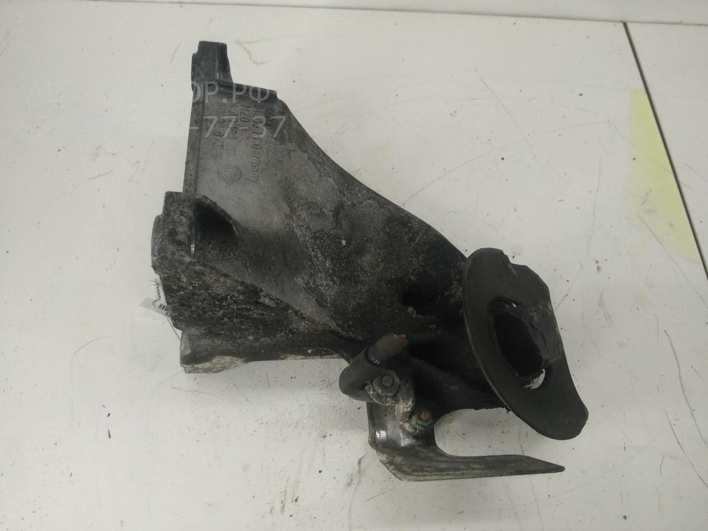 Кронштейн двигателя правый