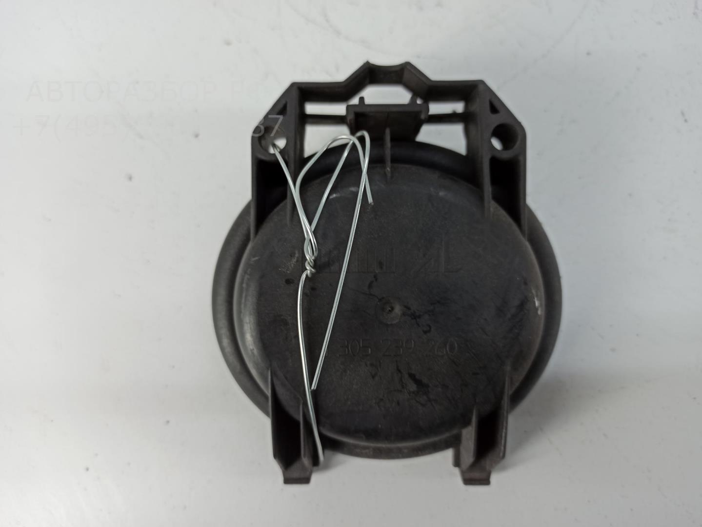 Крышка фары левой