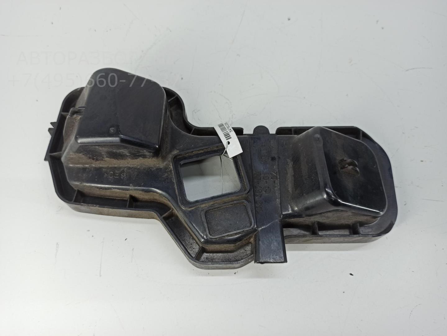 Крышка фары левой