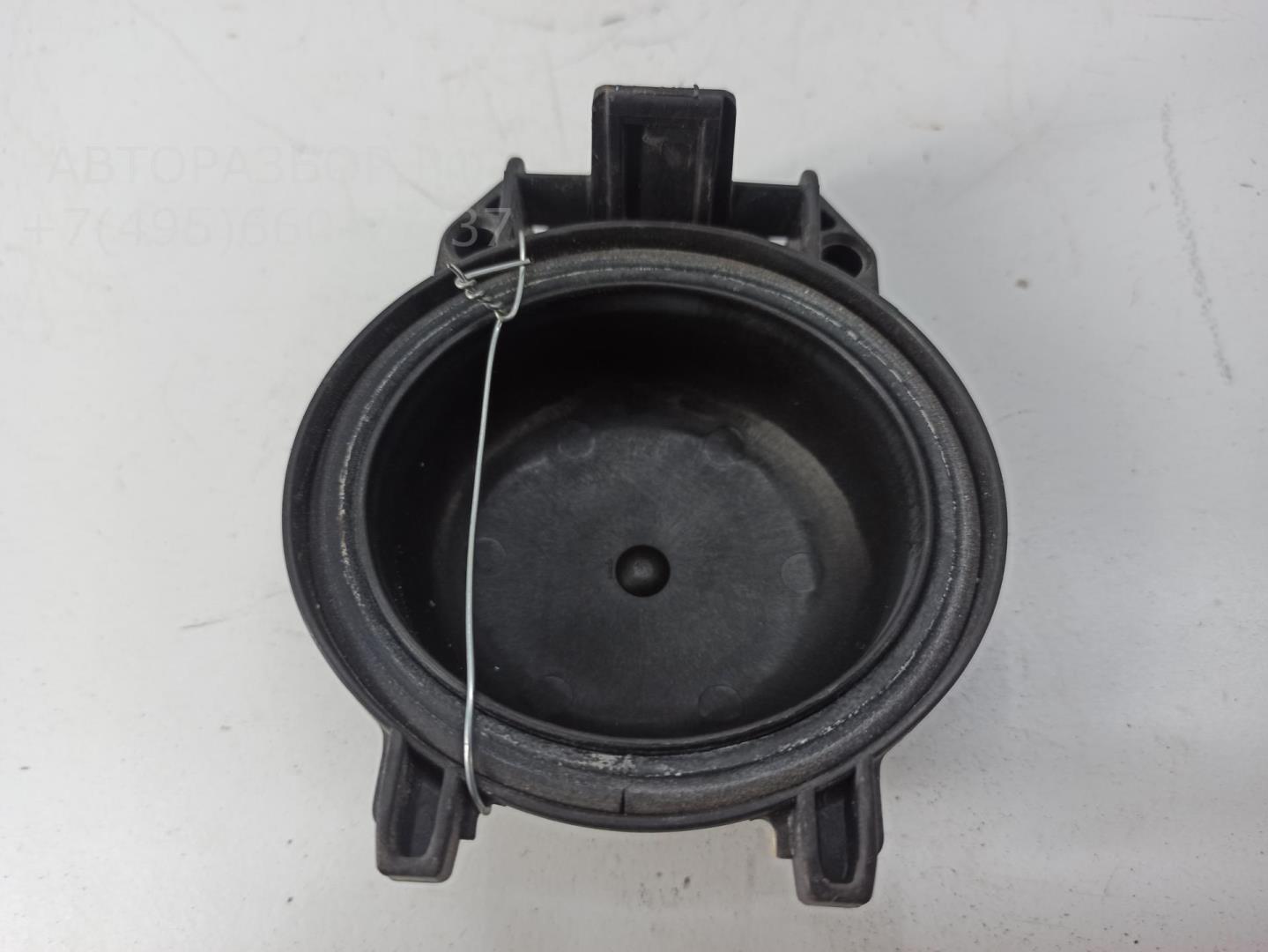 Крышка фары левой