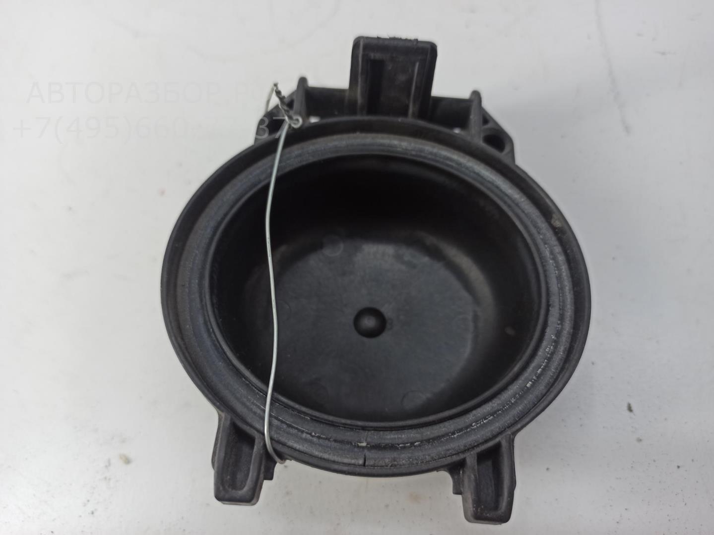 Крышка фары левой