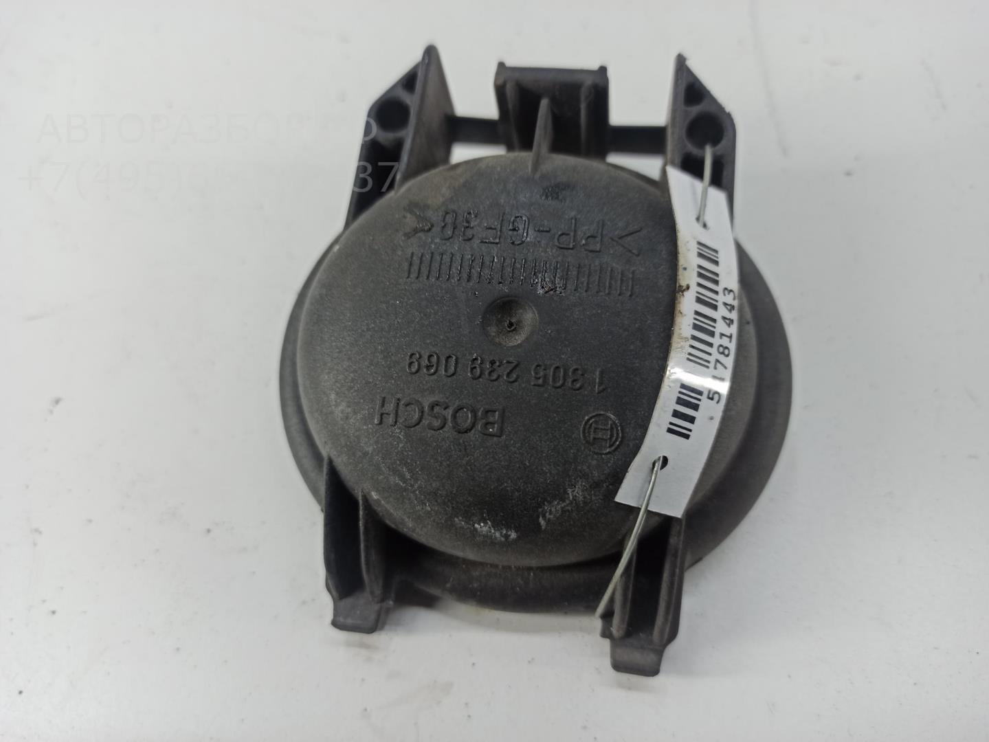 Крышка фары левой