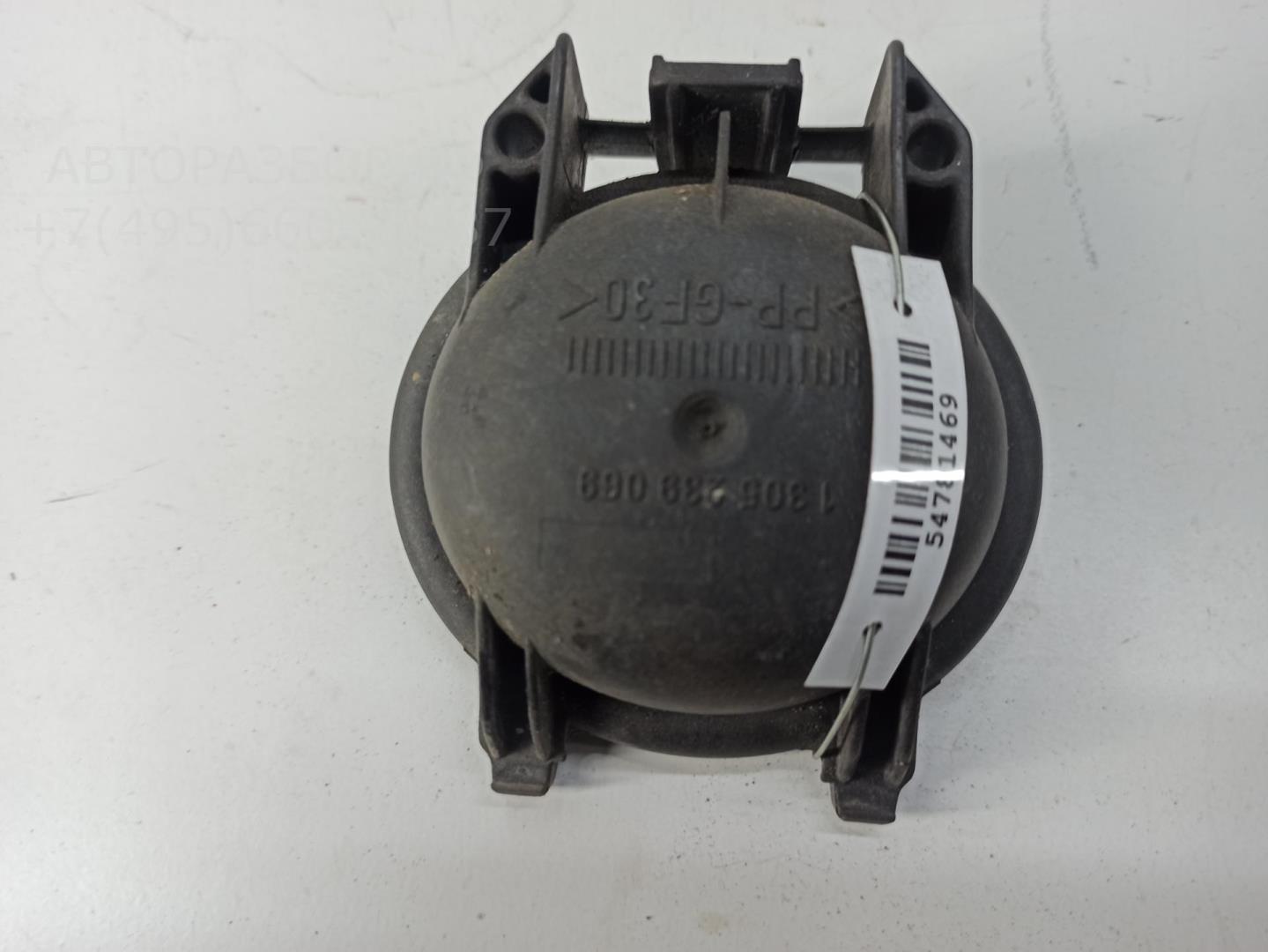 Крышка фары левой