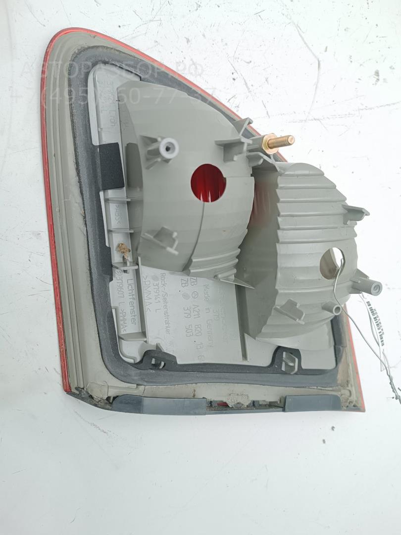 Фонарь задний внутренний правый