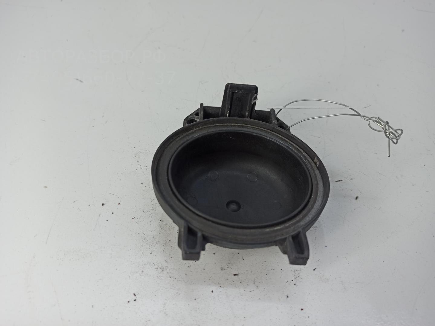 Крышка фары левой