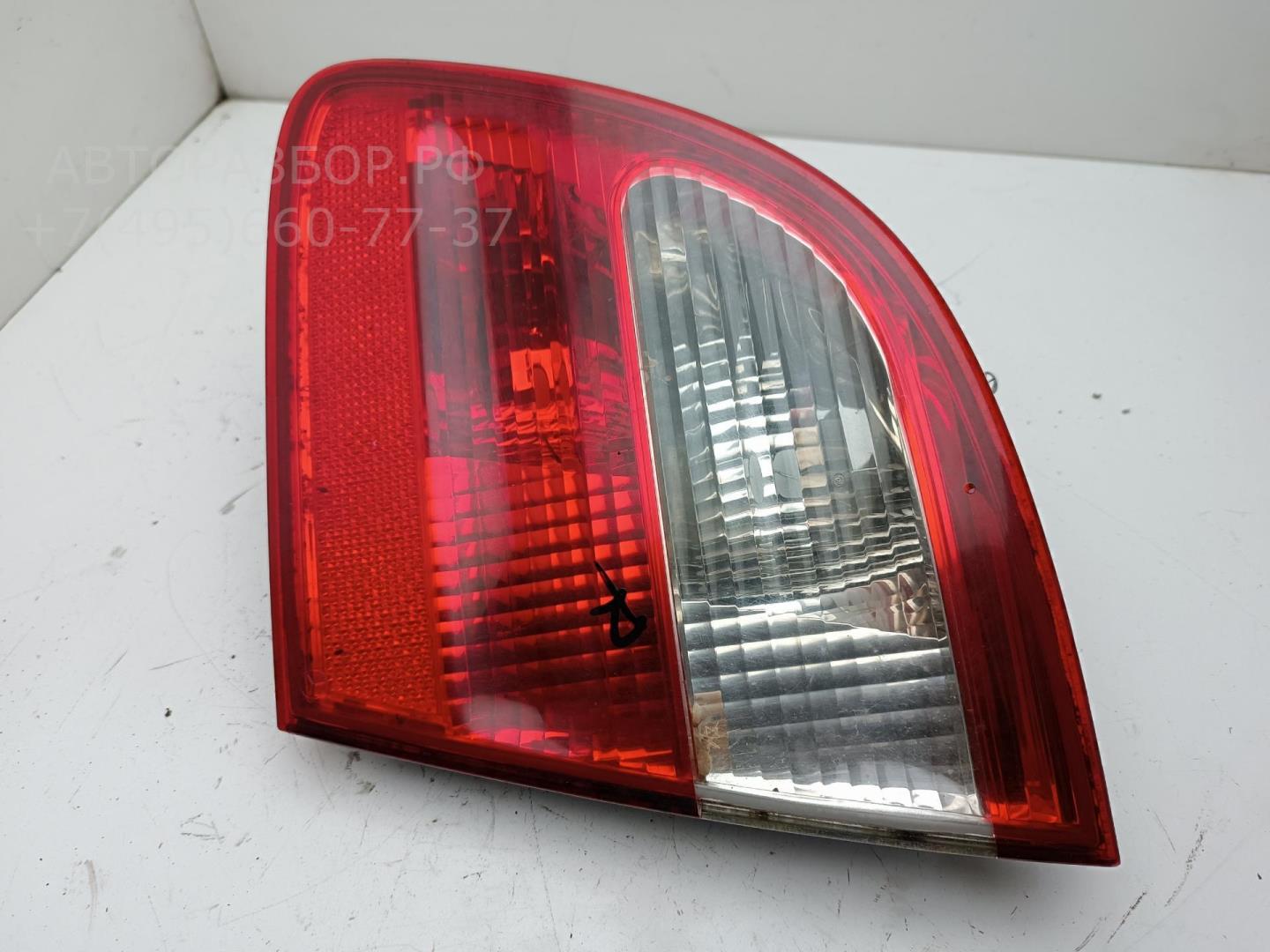 Фонарь задний внутренний правый