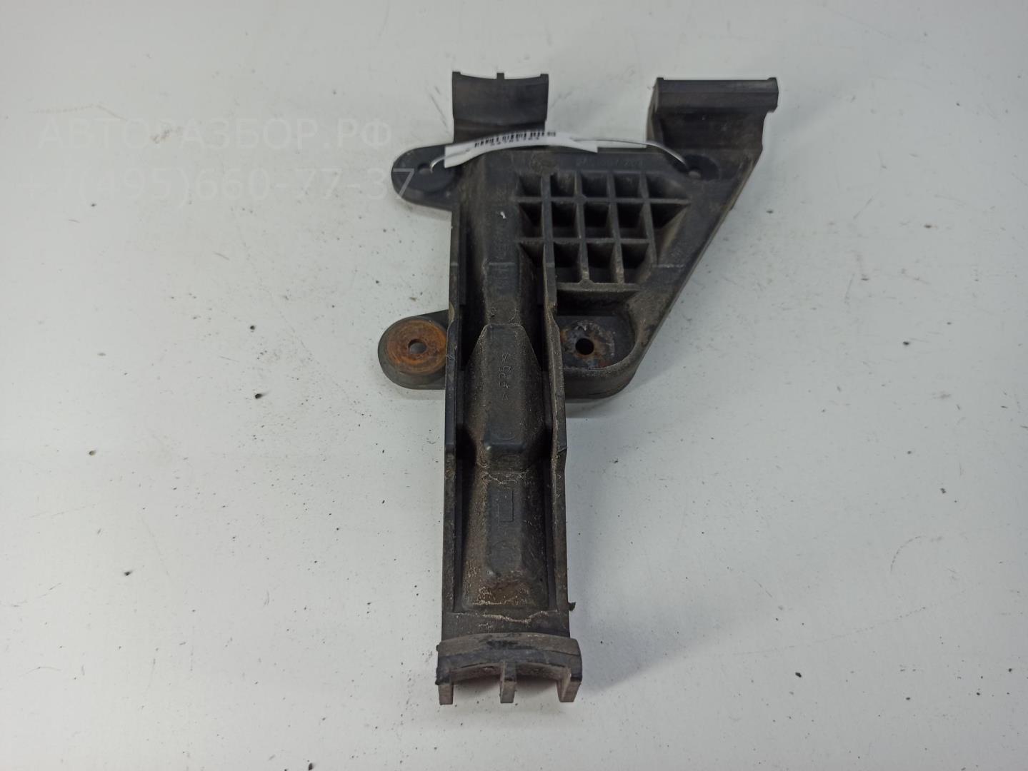 Кронштейн крепления крыла