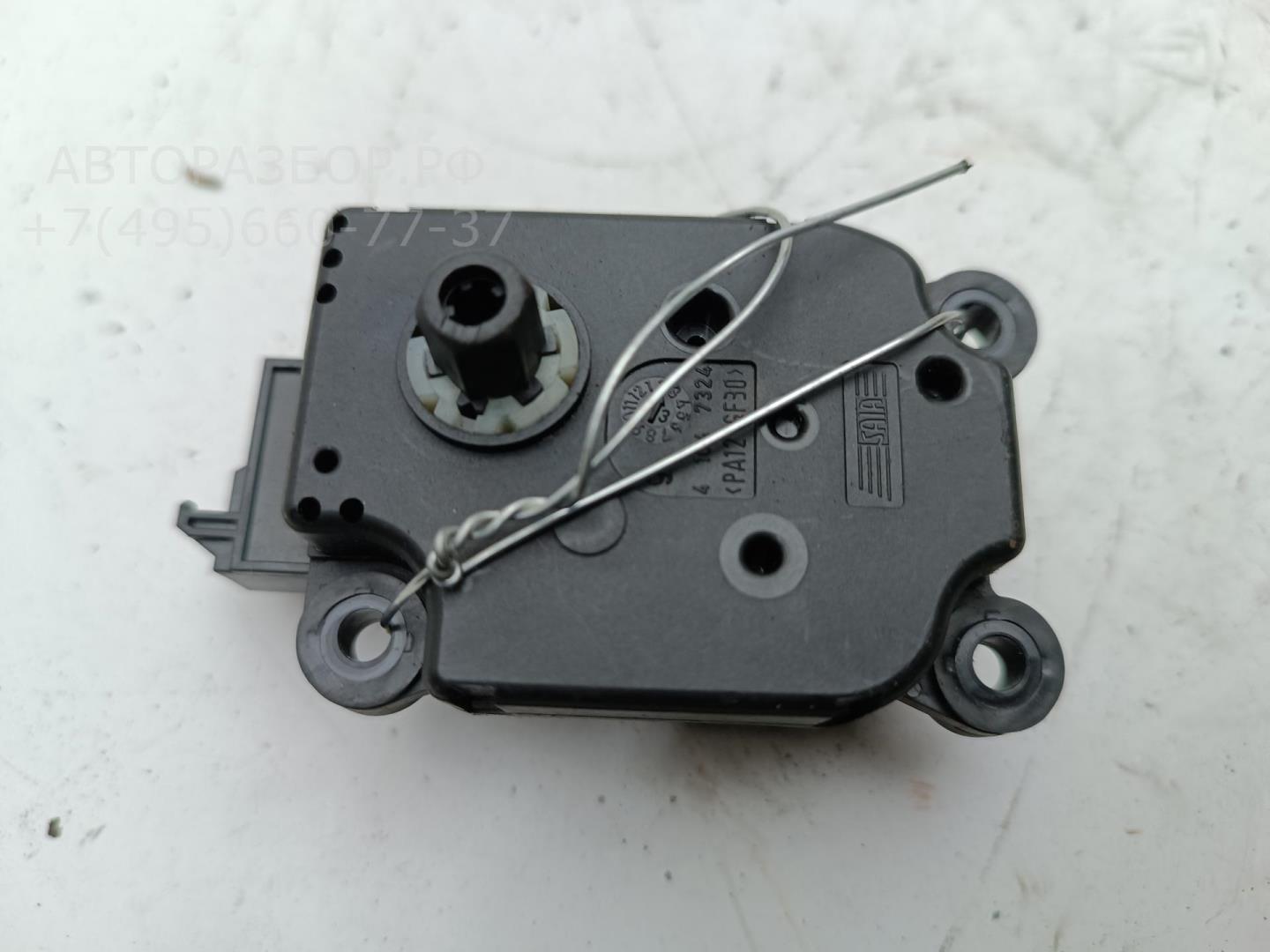 Моторчик заслонки печки