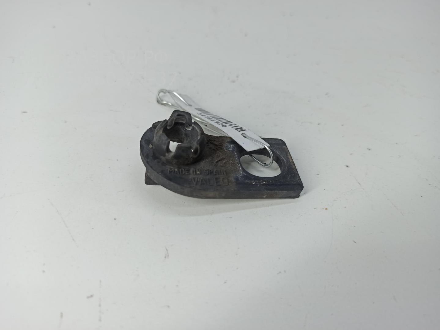 Кронштейн фар правый