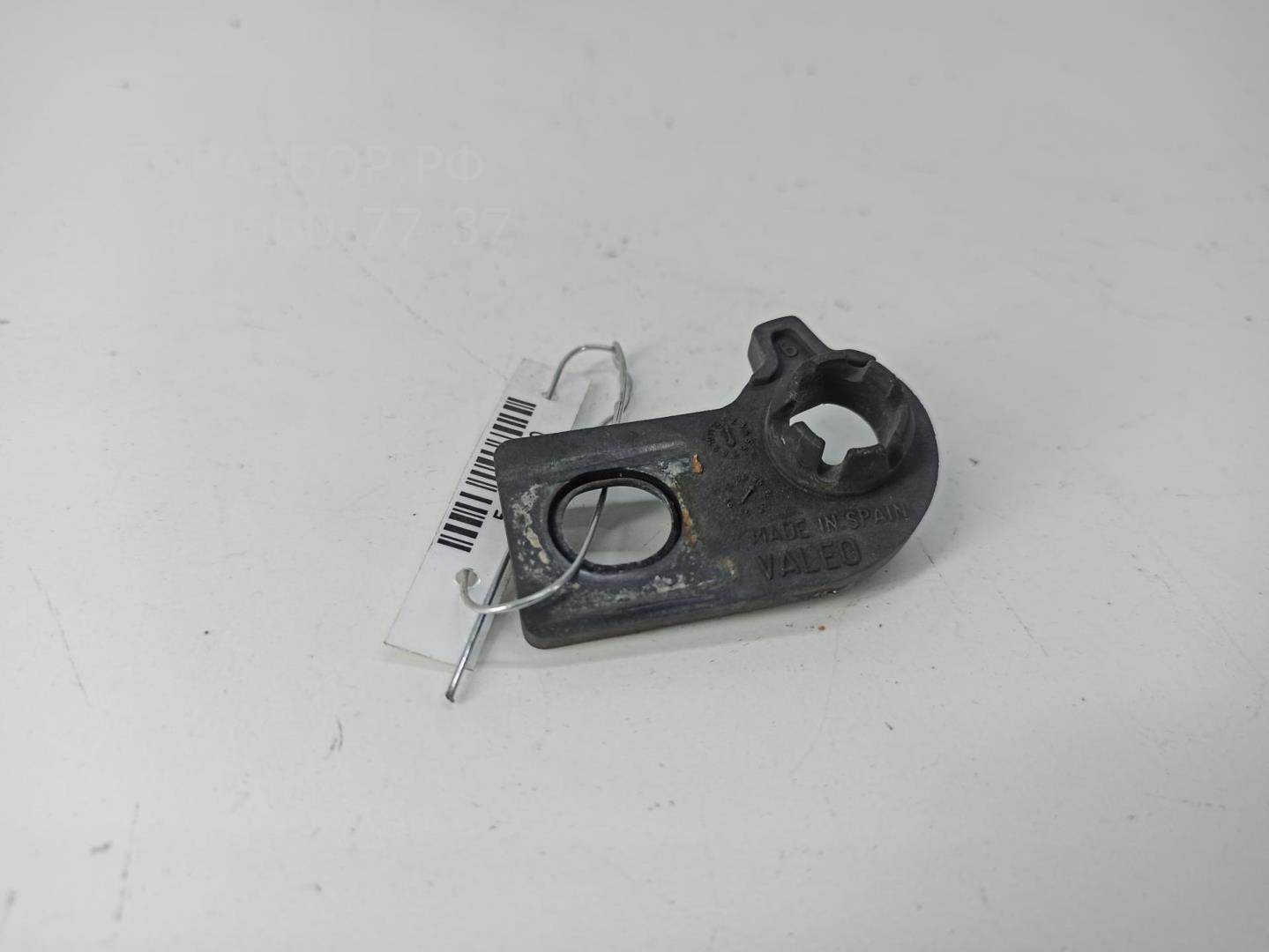 Крепеж фары