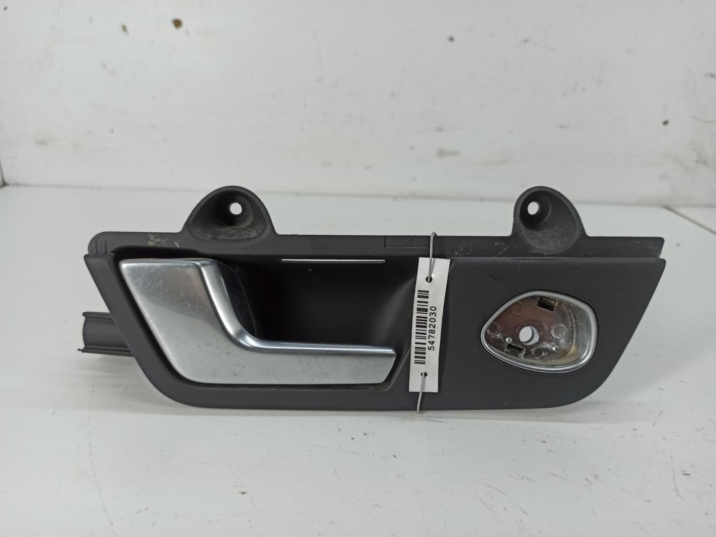 Ручка двери задней внутренняя левая