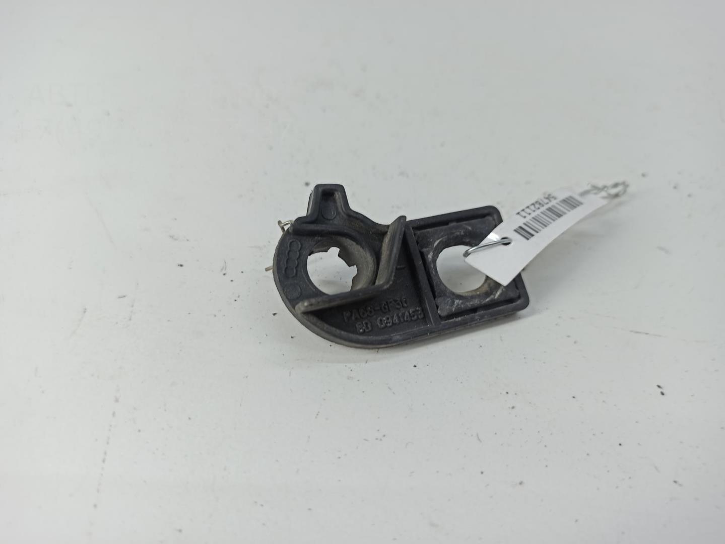 Крепеж фары