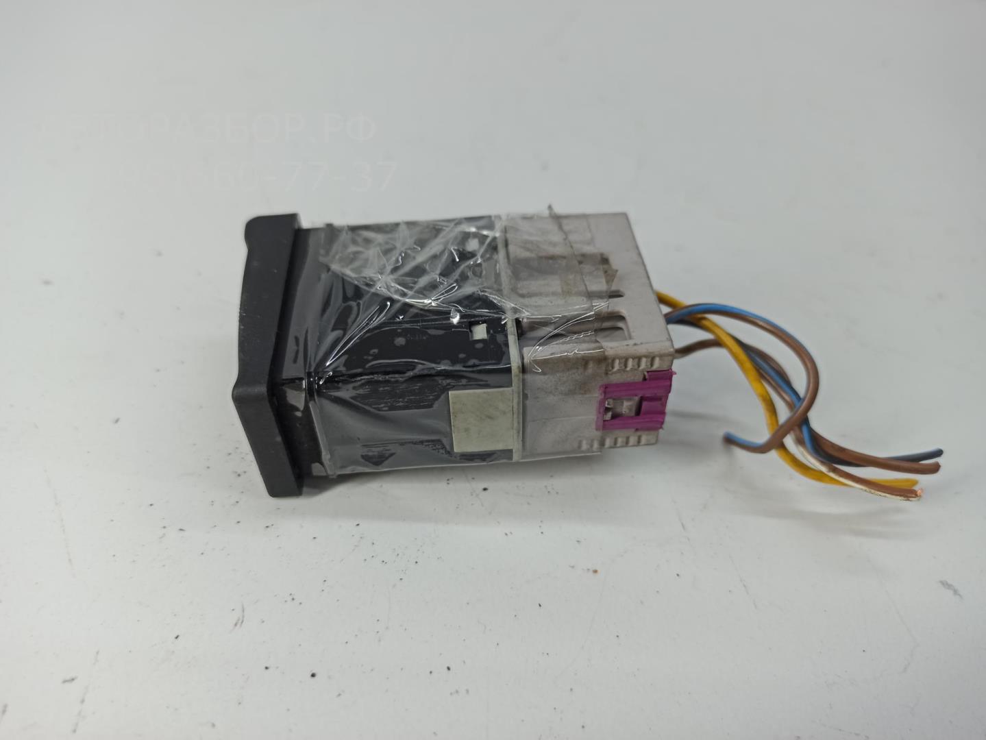 Кнопка корректора фар