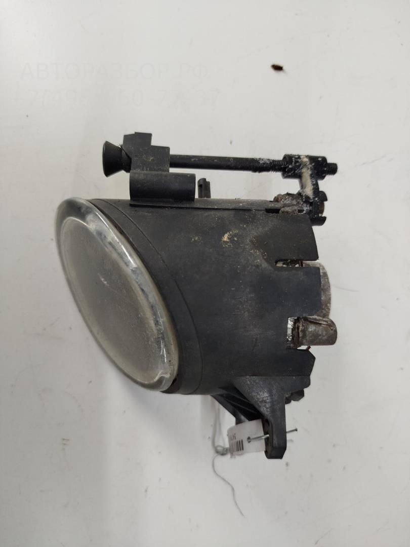 Фара противотуманная правая