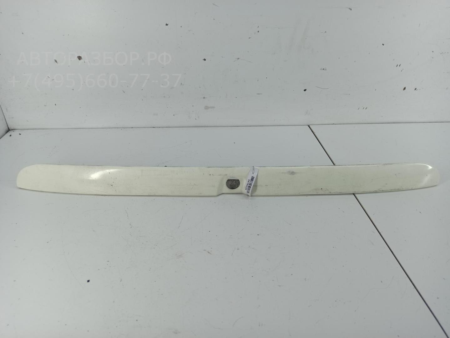 Накладка крышки багажника