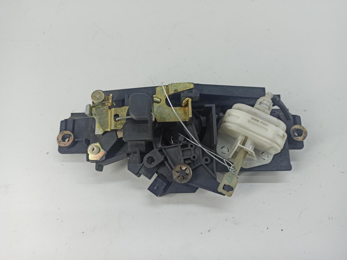 Ручка двери багажника наружная