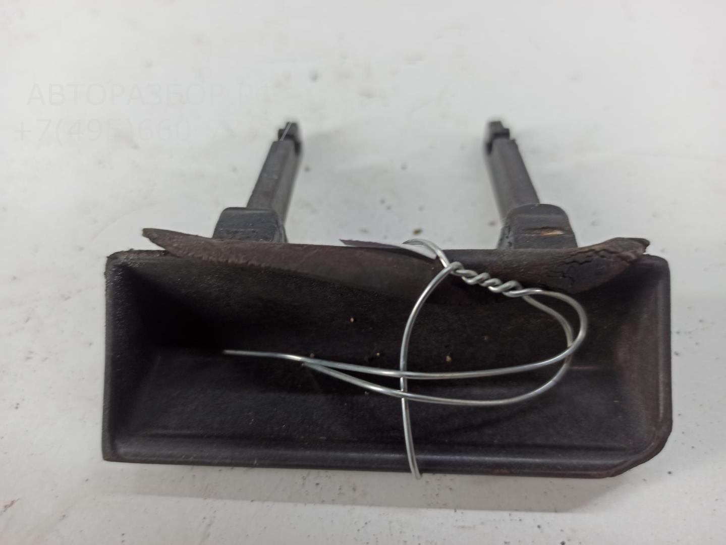 Ручка двери багажника наружная