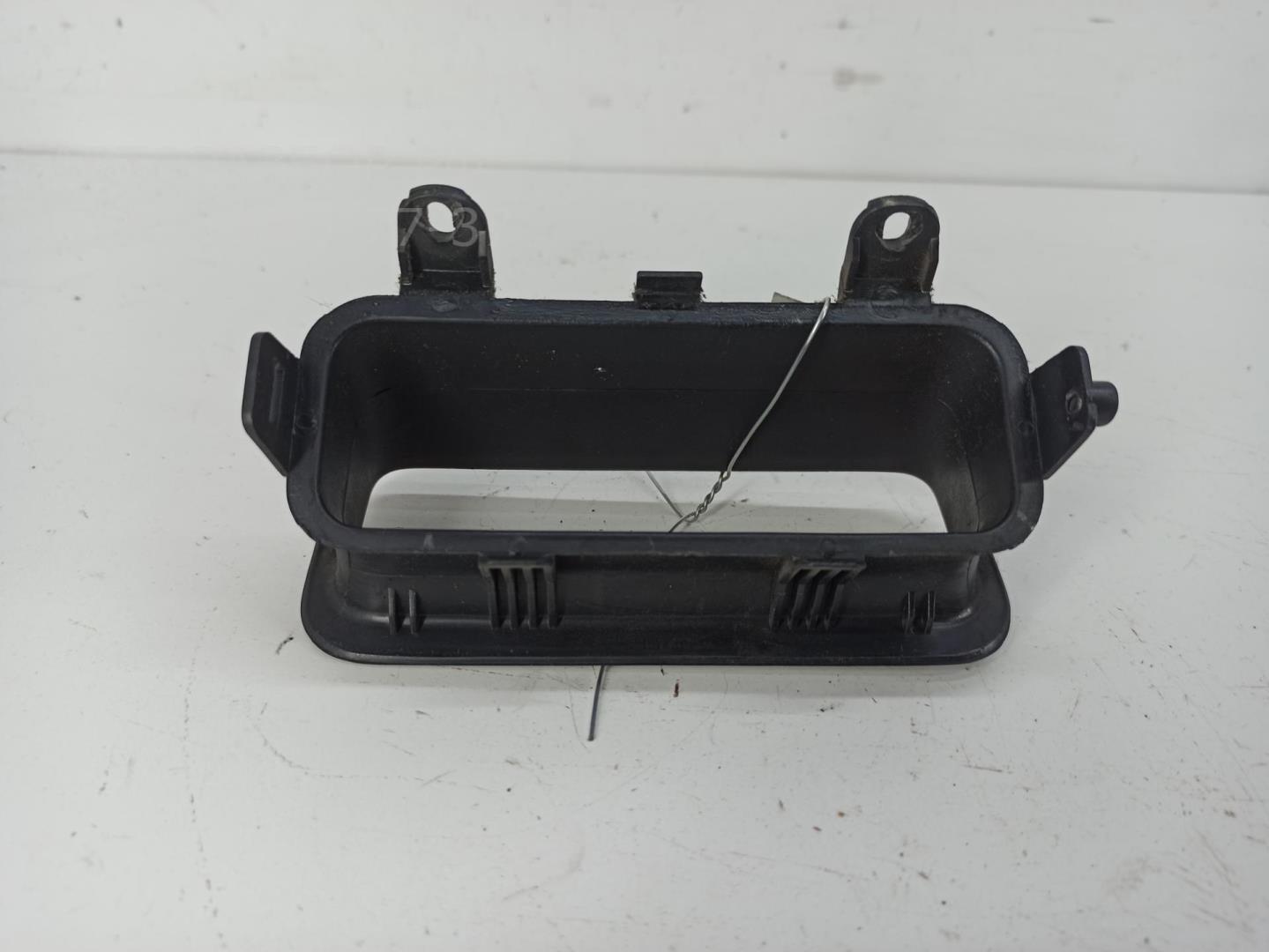 Ручка двери задней внутренняя правая