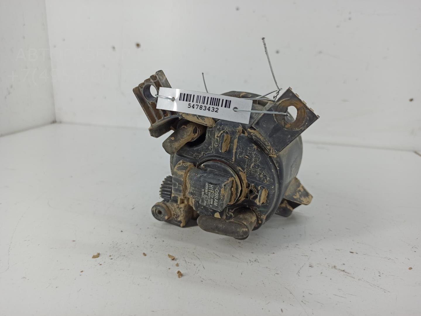 Фара противотуманная левая