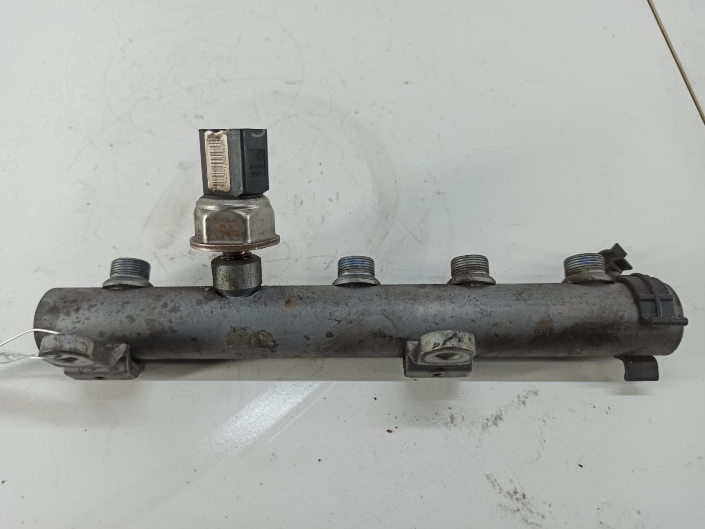 Рейка топливная (рампа)