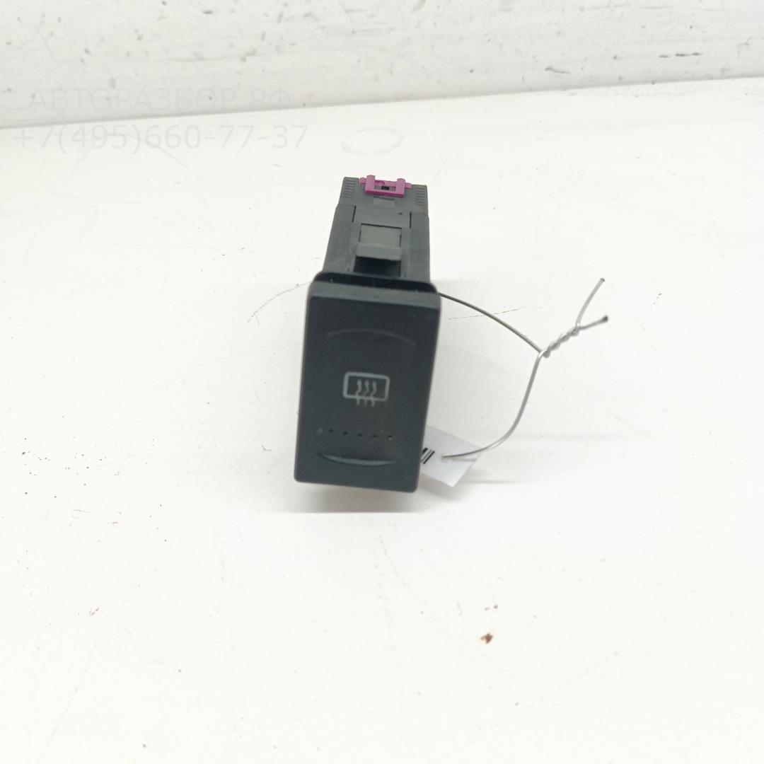 Кнопка обогрева заднего стекла