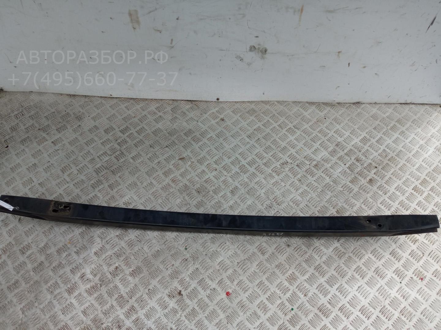 Усилитель переднего бампера