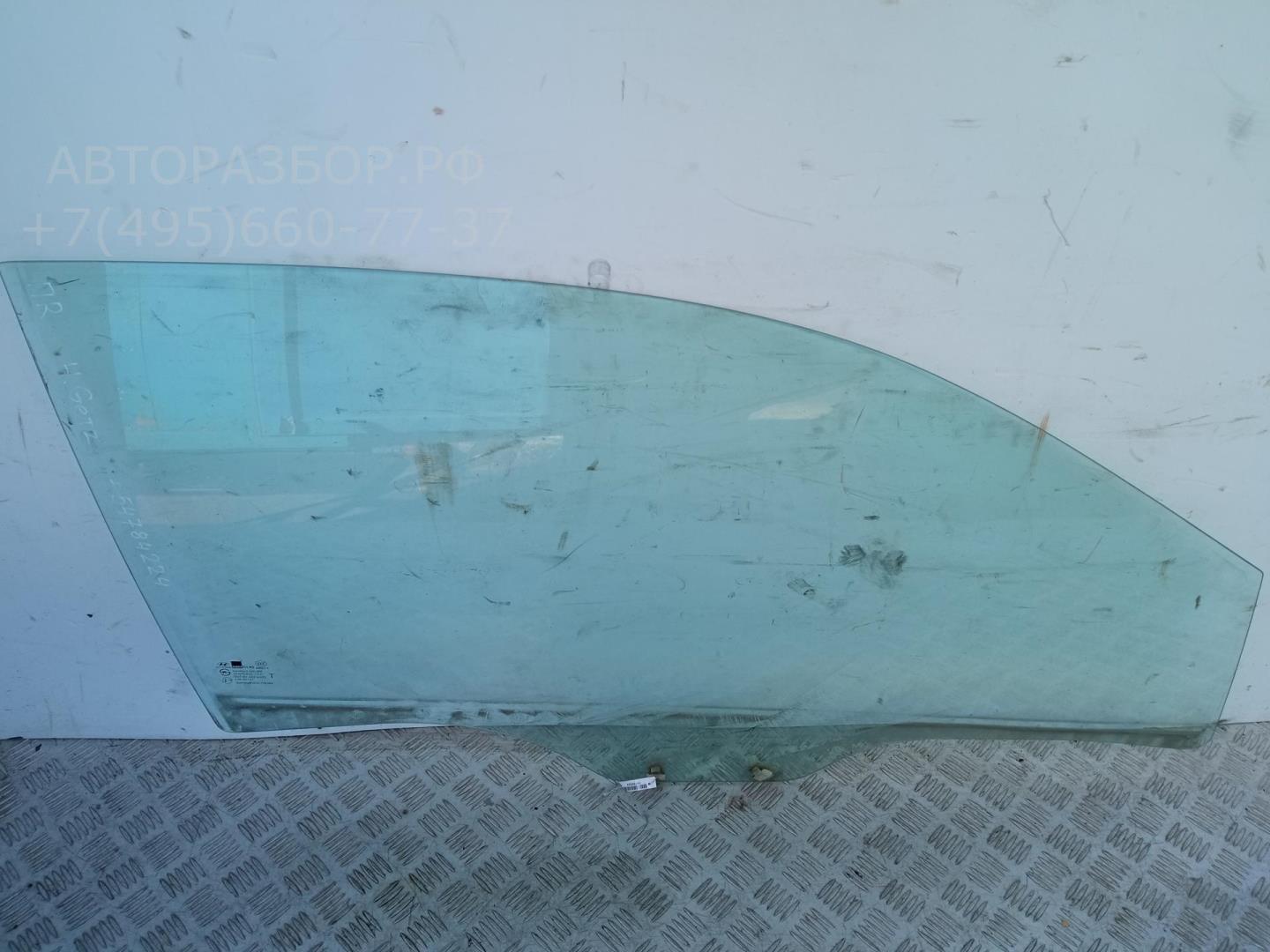 Стекло двери передней правой