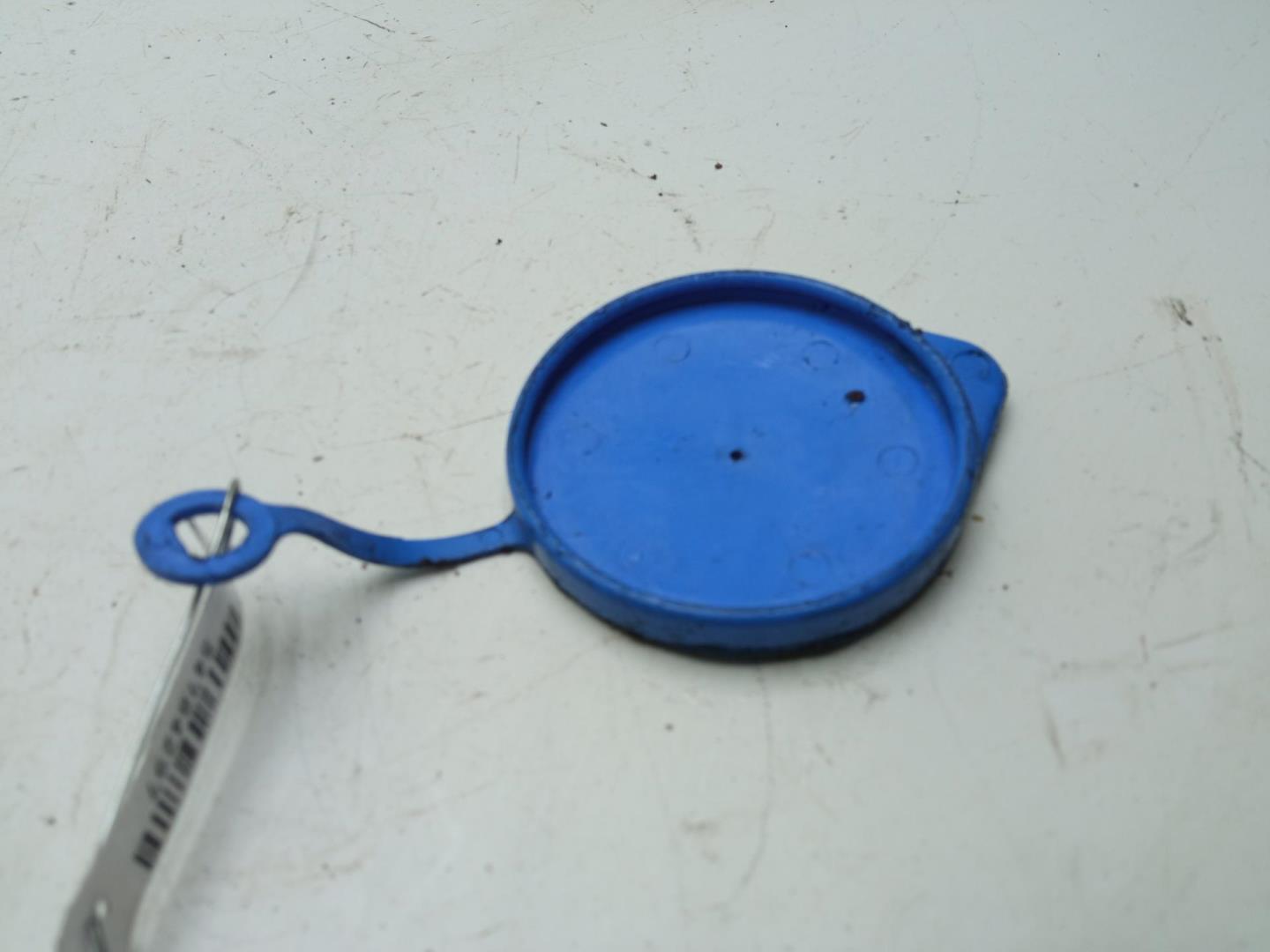 Крышка бачка омывателя