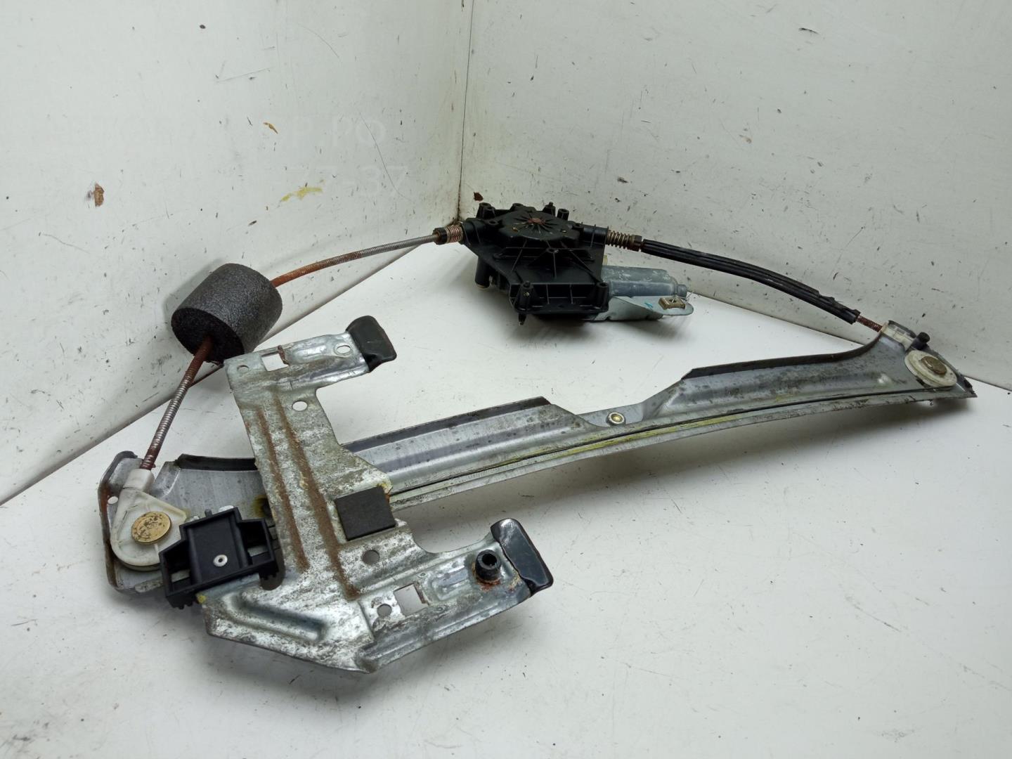 Стеклоподъемник электр. передний левый