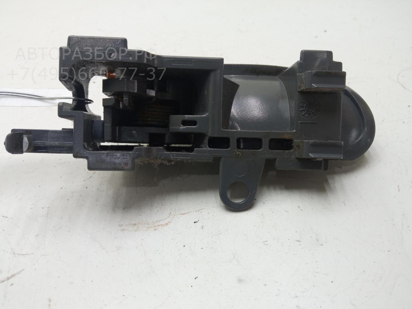 Ручка двери передней внутренняя левая