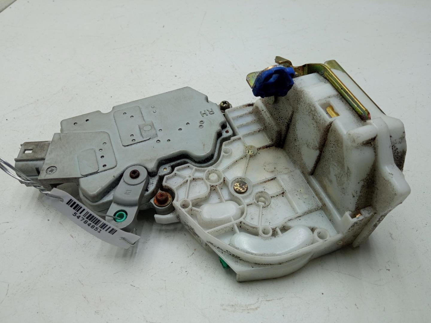 Замок двери задней правой