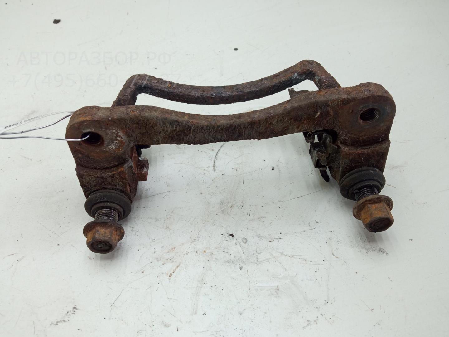 Скоба суппорта заднего