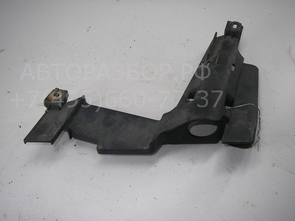 Крепеж фары