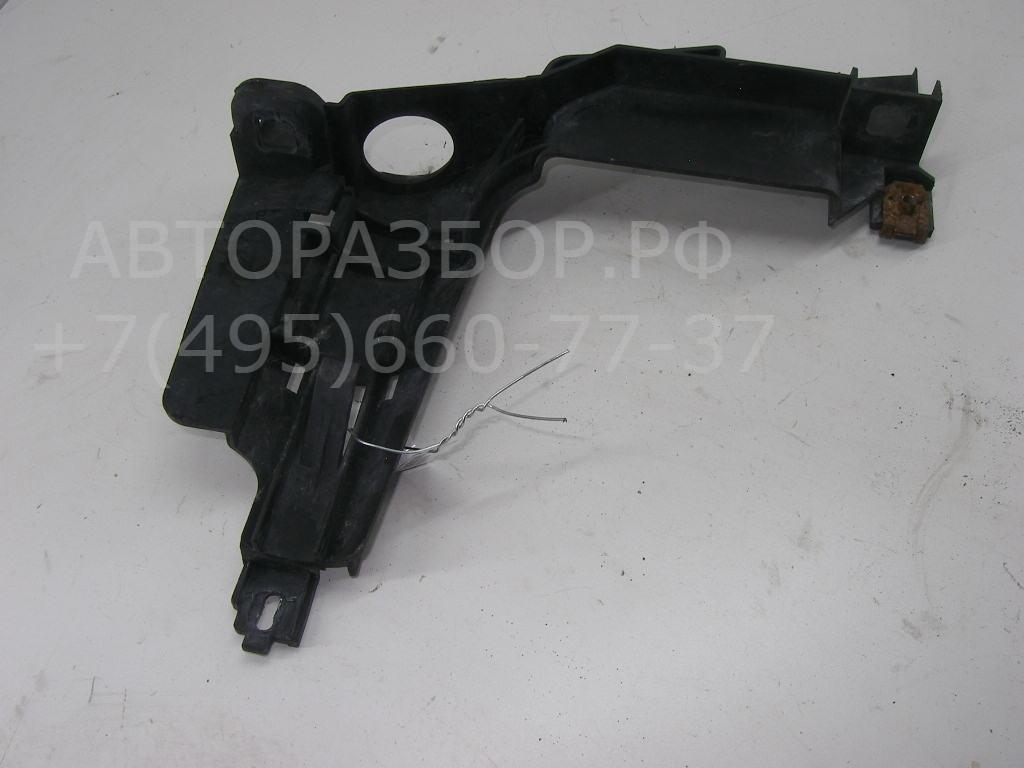 Кронштейн фар правый