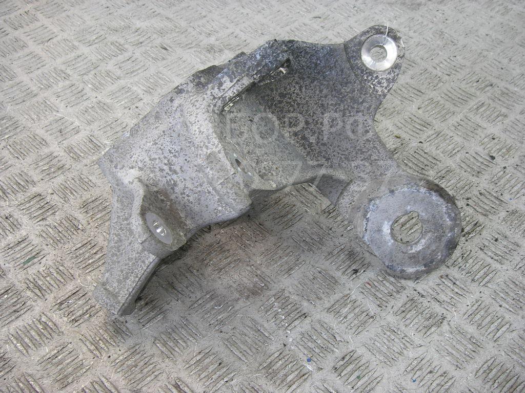 Кулак поворотный задний правый